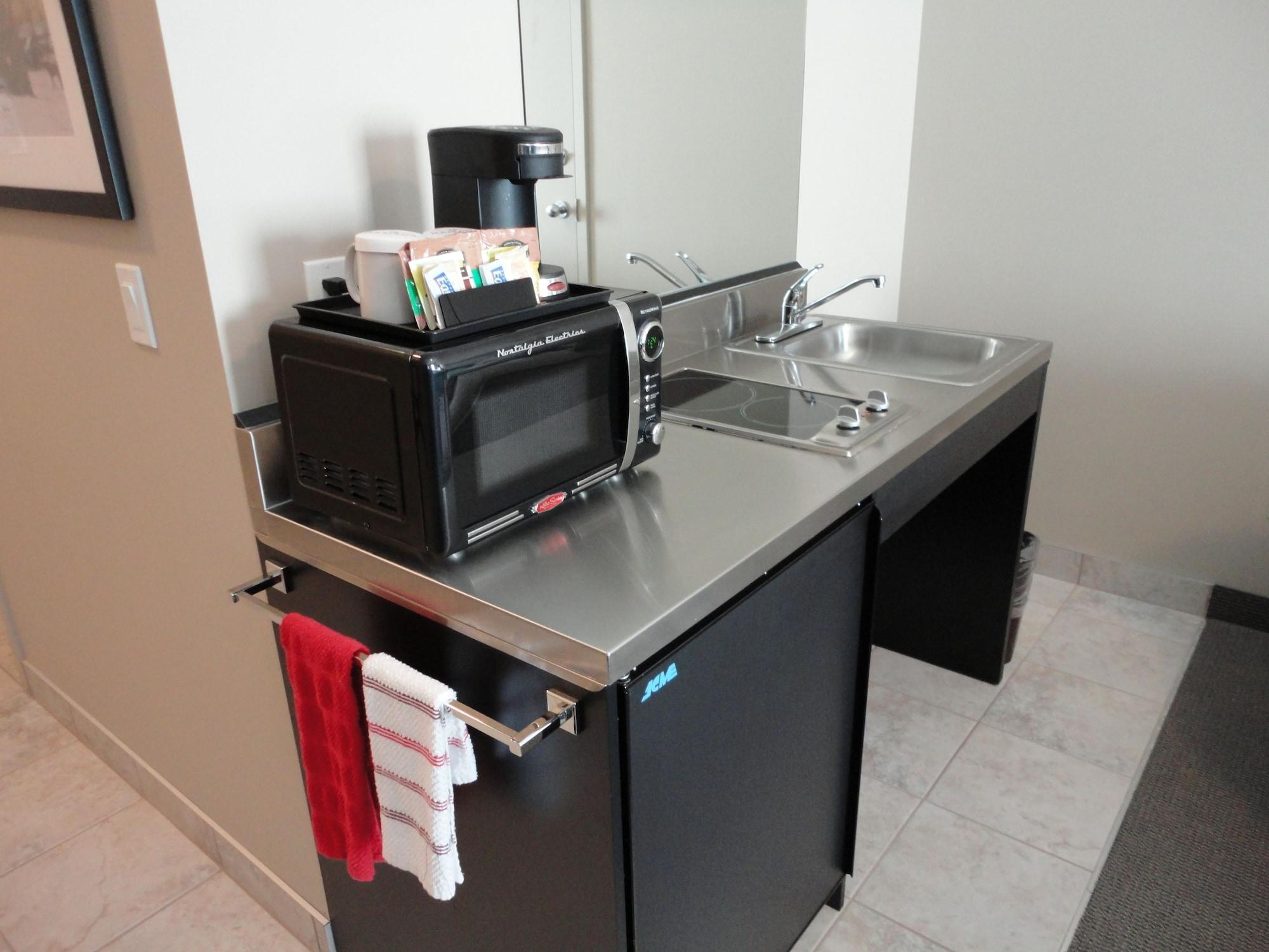 Ramada By Wyndham Emerald Park/regina East Hotel Emerald Park