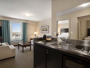 Hotel Ramada By Wyndham Emerald Park/regina East Emerald Park